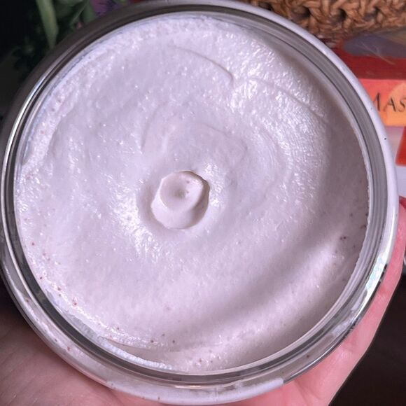 Dove Exfoliating Body Polish with Crushed Macadamia & Rice Milk 10.5 oz - Picture 5 of 5